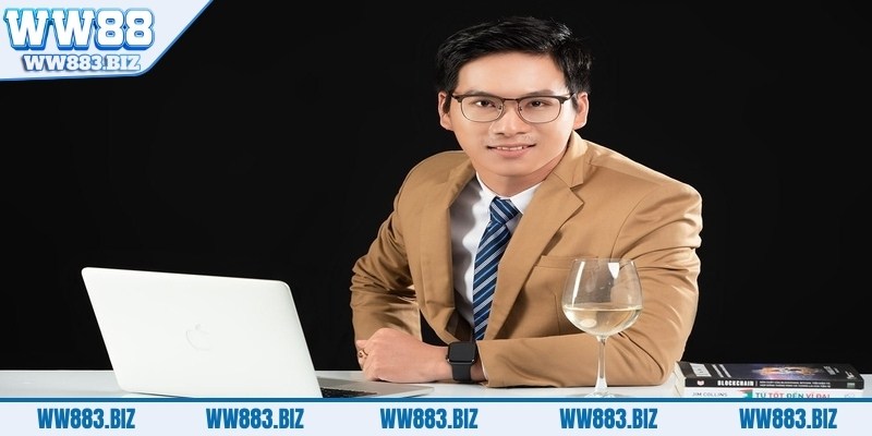 Khánh Phương - Tác giả WW88, CEO sáng lập nên sân chơi 10 khanh-phuong-tac-gia-ww88-anh-tung-that-bai